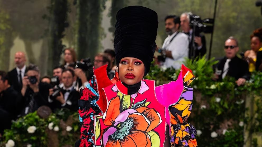 Erykah Badu Wins The Prestigious CFDA 2024 Fashion Icon Award